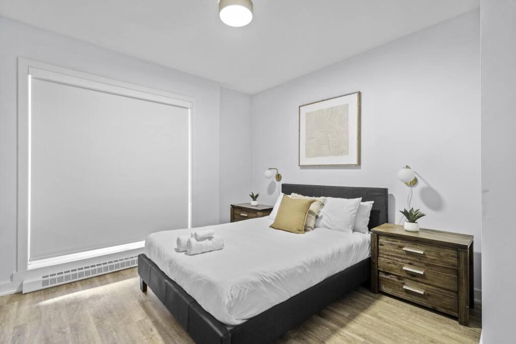 Stylish 2 Bedroom Haven By Jean Talon Market Montréal Eksteriør billede